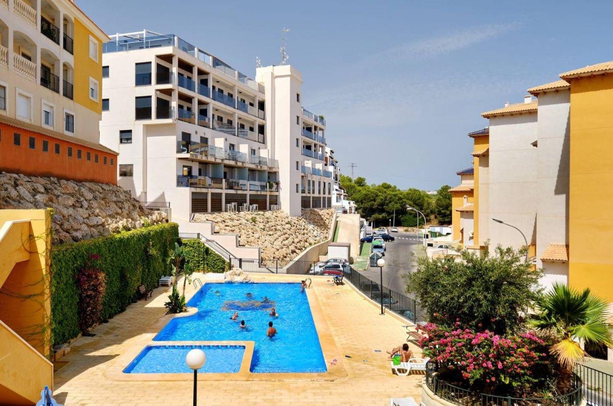 3 Bed Middle Floor Apartment in Campoamor in Campoamor, Apartment