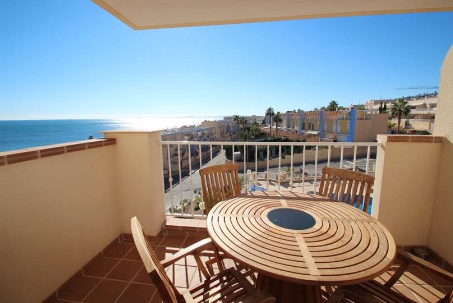 2 Bed Penthouse in Campoamor in Campoamor, Penthouse
