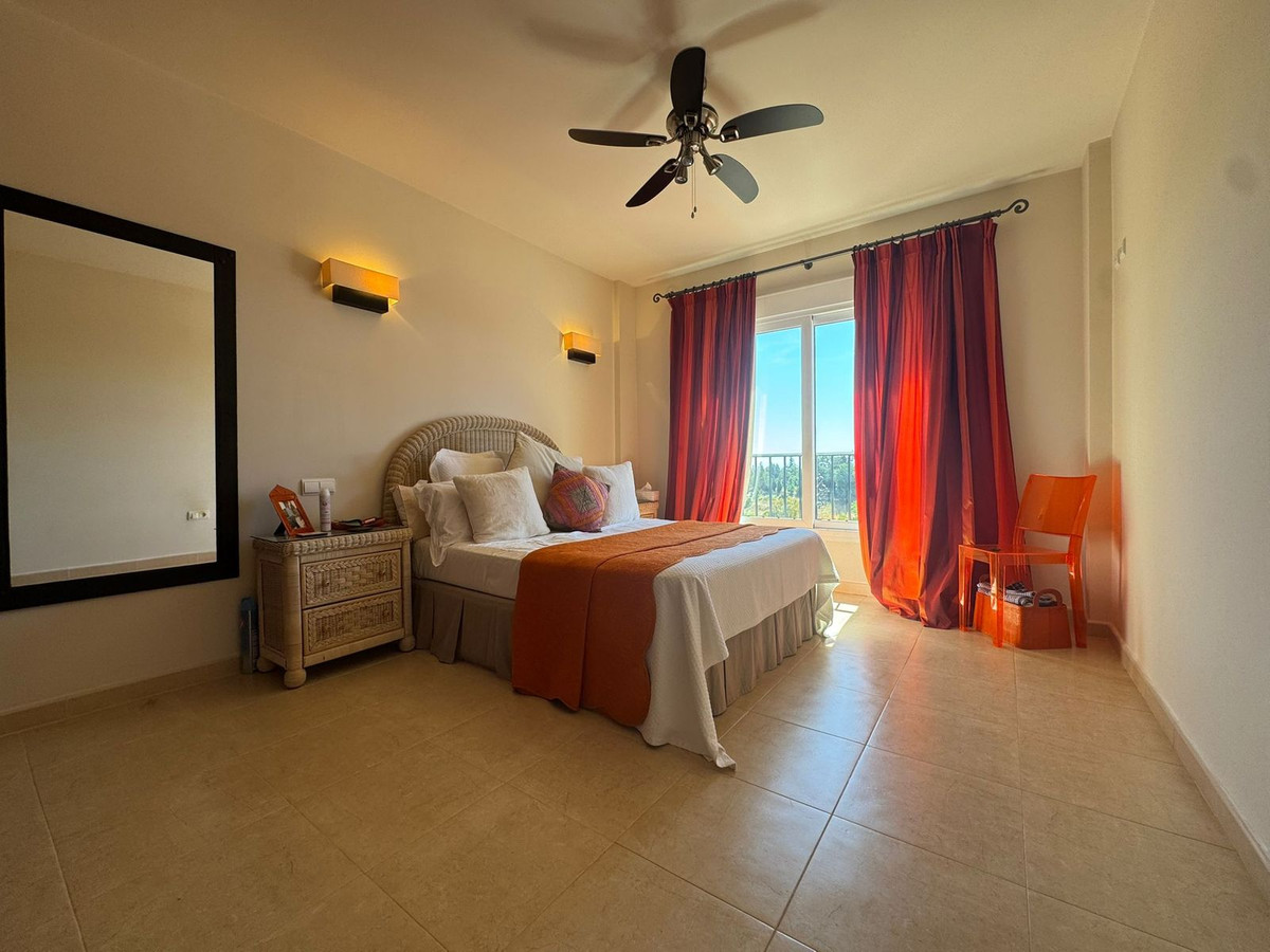 5 Bed بيت مدينة in El Chaparral في El Chaparral, تاون هاوس