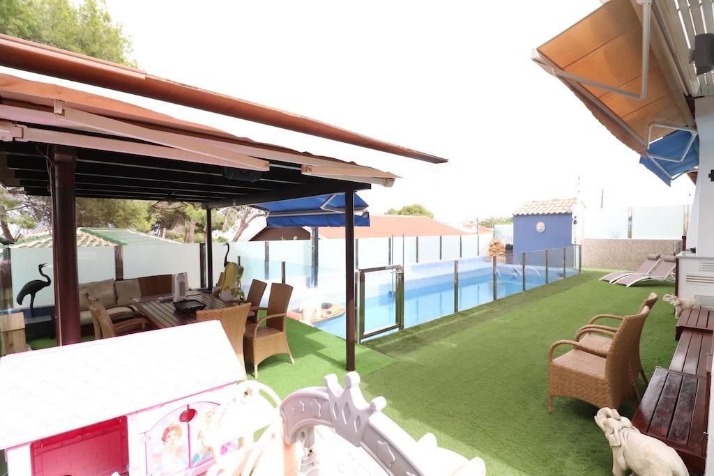 3 Bed فيلا مستقلة in Orihuela Costa في Orihuela Costa, فيلا منفصلة