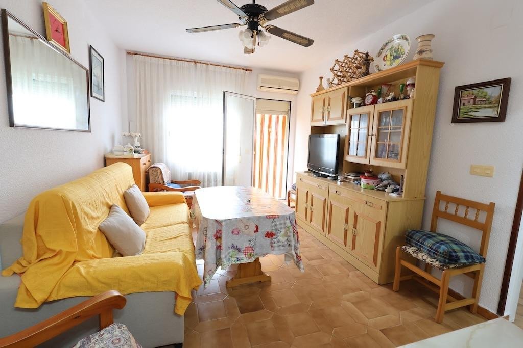 1 Bed شقة في الطابق الأرضي in Cabo Roig في Cabo Roig, 