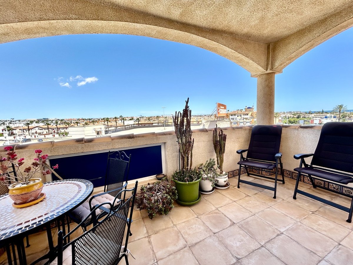 2 Bed Middle Floor Apartment in La Zenia in La Zenia, Apartment
