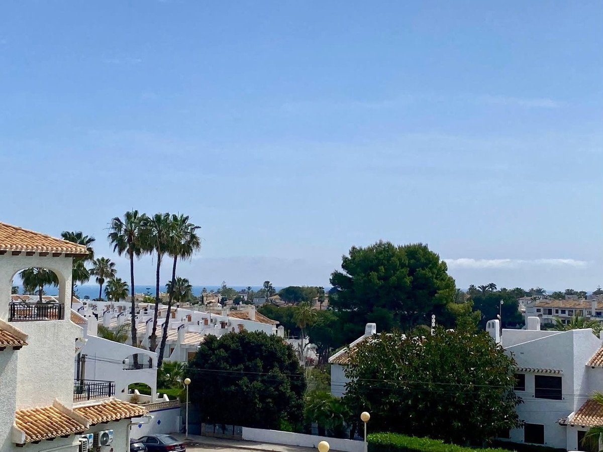 2 Bed Stanovanje v srednjem nadstropju in Cabo Roig