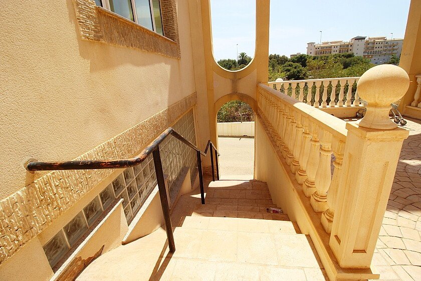 Commercial in La Zenia in La Zenia, Commercial