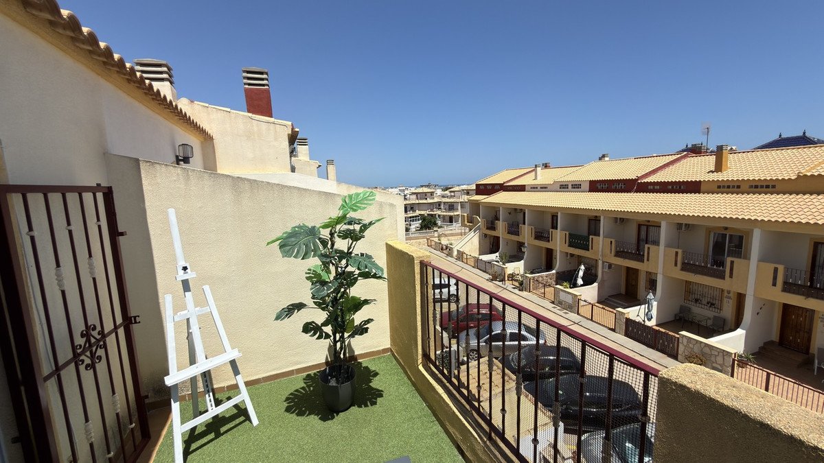 3 Bed بيت مدينة in La Zenia في La Zenia, 