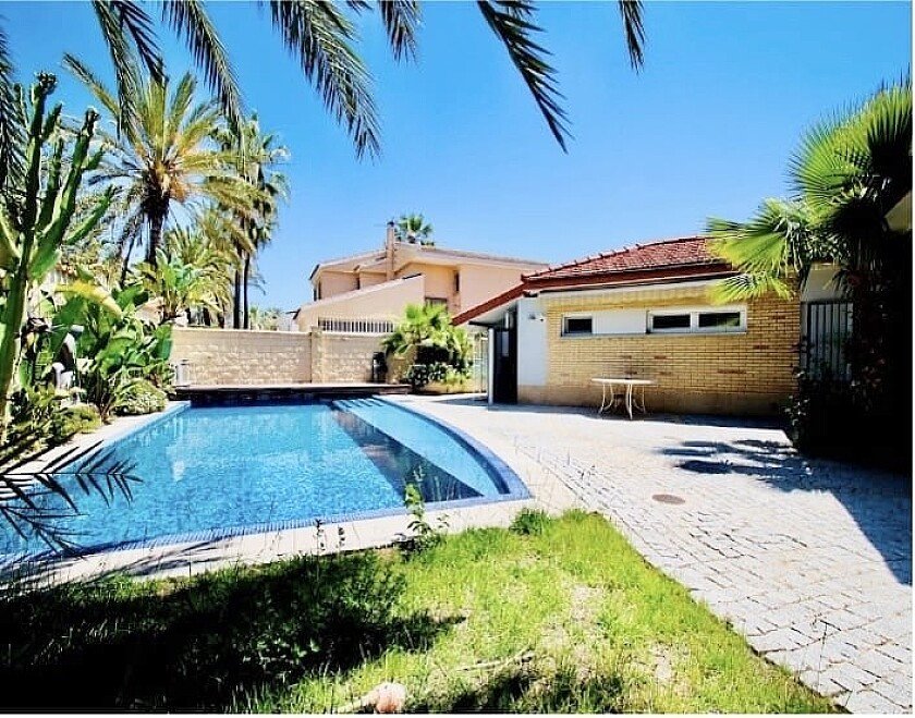 4 Bed Townhouse in La Zenia in La Zenia, Townhouse