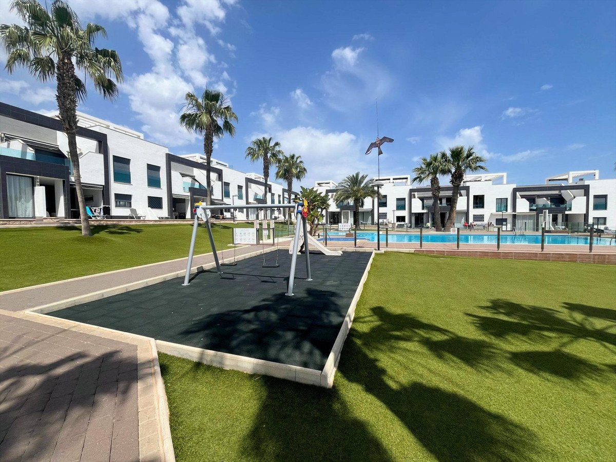 2 Bed Bungalow in La Zenia in La Zenia, Bungalow