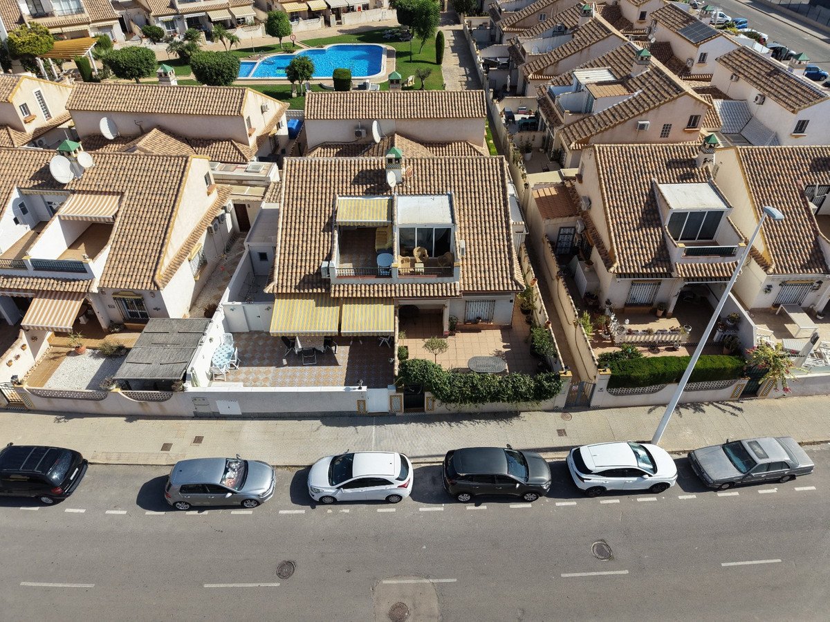 3 Bed Semi-Detached House in La Zenia in La Zenia, Semi-Detached House