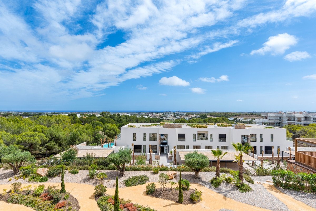 2 Bed Middle Floor Apartment in Las Colinas Golf in Las Colinas Golf — Apartment