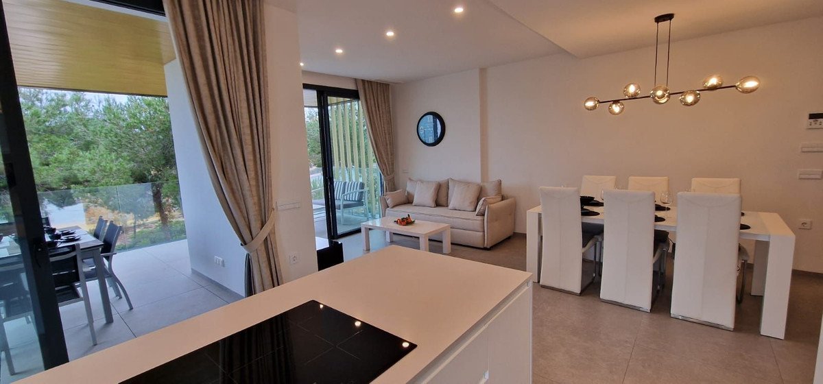3 Bed Middle Floor Apartment in Las Colinas Golf in Las Colinas Golf, Apartment