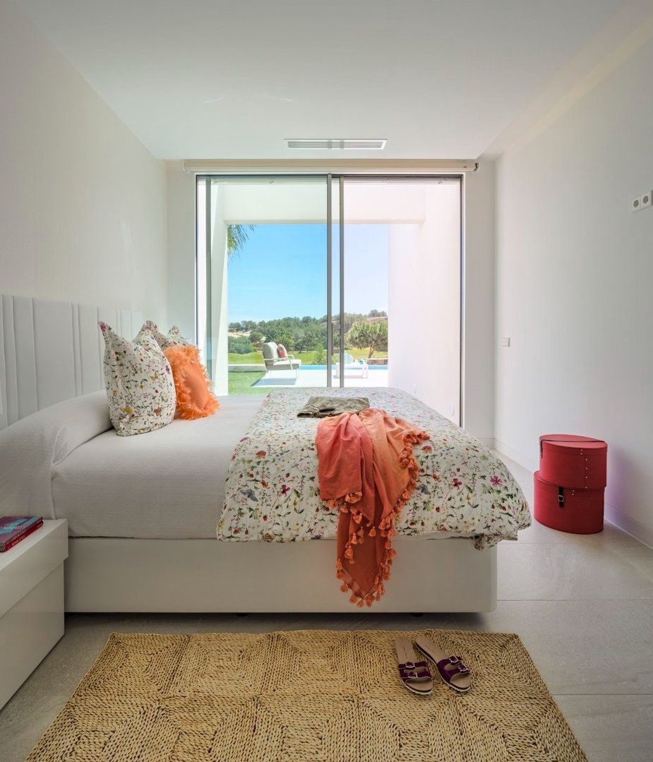 4 Bed فيلا مستقلة in Las Colinas Golf في Las Colinas Golf — 