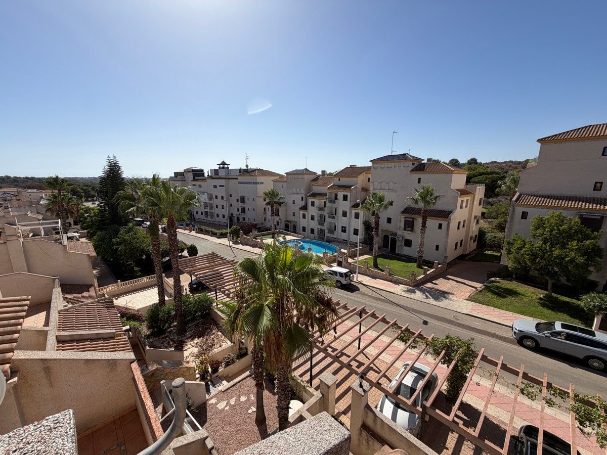 2 Bed Ground Floor Apartment in Las Ramblas Golf
