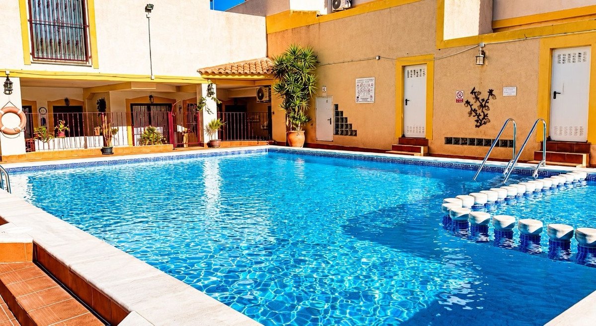 2 Bed شقة في الطابق الأرضي in Orihuela Costa في Orihuela Costa, 