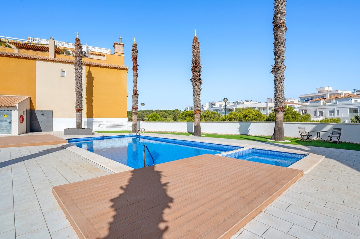 3 Bed Middle Floor Apartment in Orihuela Costa in Orihuela Costa, Apartment