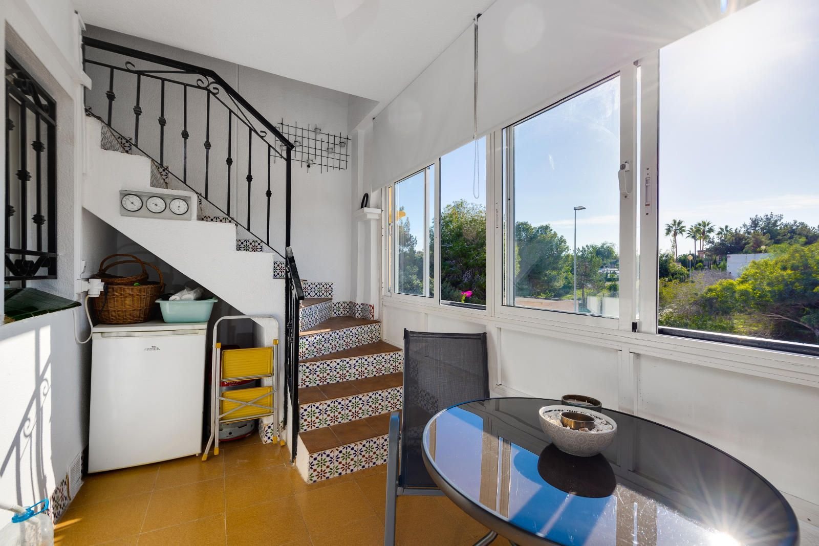 2 Bed Bungalow in Orihuela Costa في Orihuela Costa, بنغل