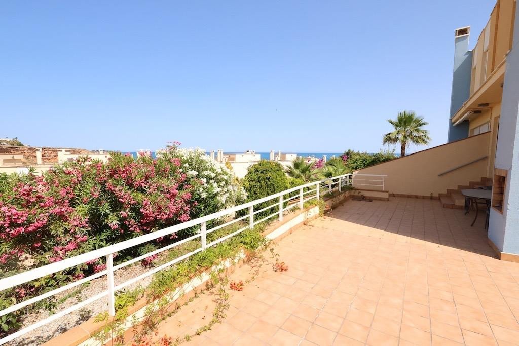 3 Bed Townhouse in Orihuela Costa in Orihuela Costa, Townhouse