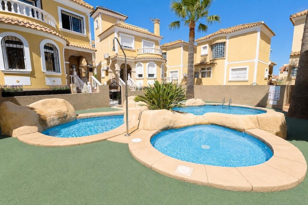 3 Bed Detached Villa in Orihuela Costa in Orihuela Costa, Detached Villa
