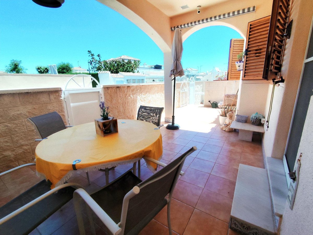 4 Bed Detached Villa in Orihuela Costa in Orihuela Costa, Detached Villa