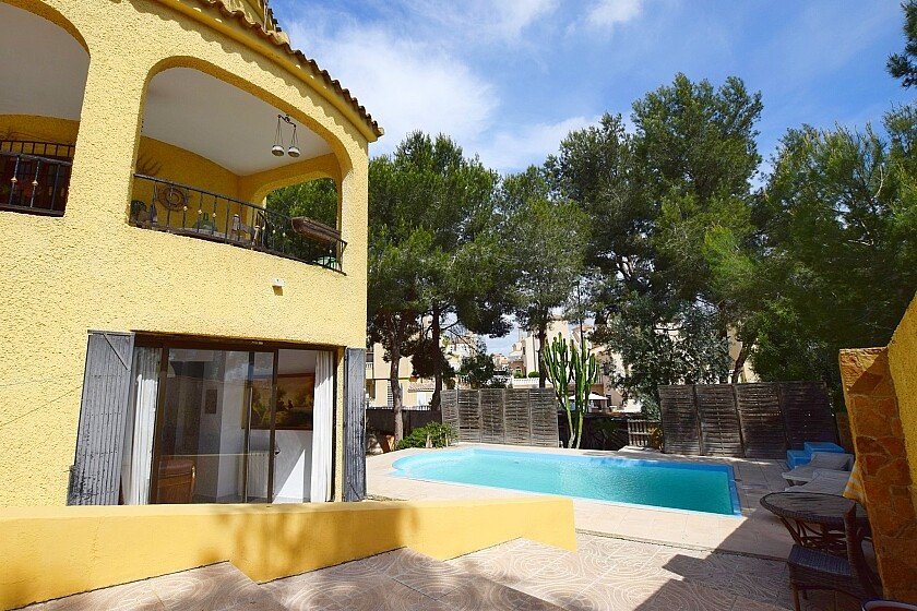 6 Bed Detached Villa in Orihuela Costa in Orihuela Costa, Detached Villa