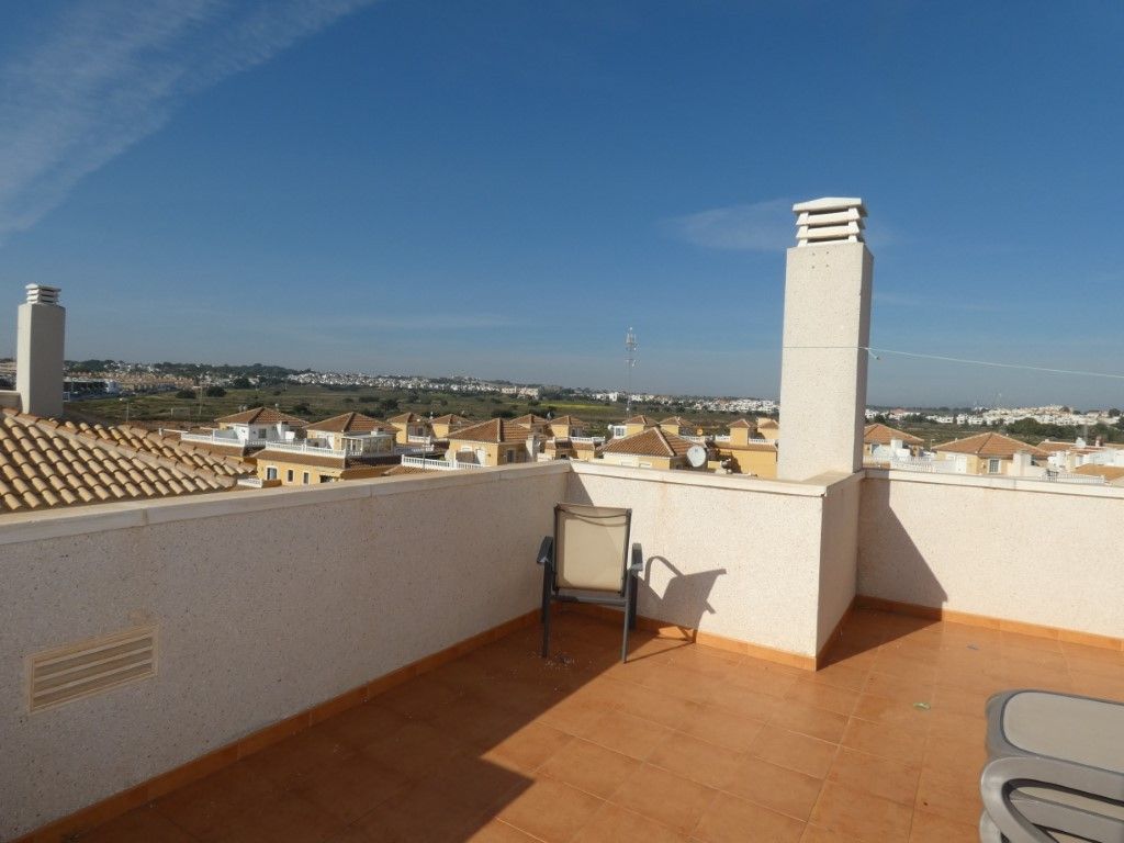 3 Bed Duplex in Playa Flamenca في Playa Flamenca, دوبلكس