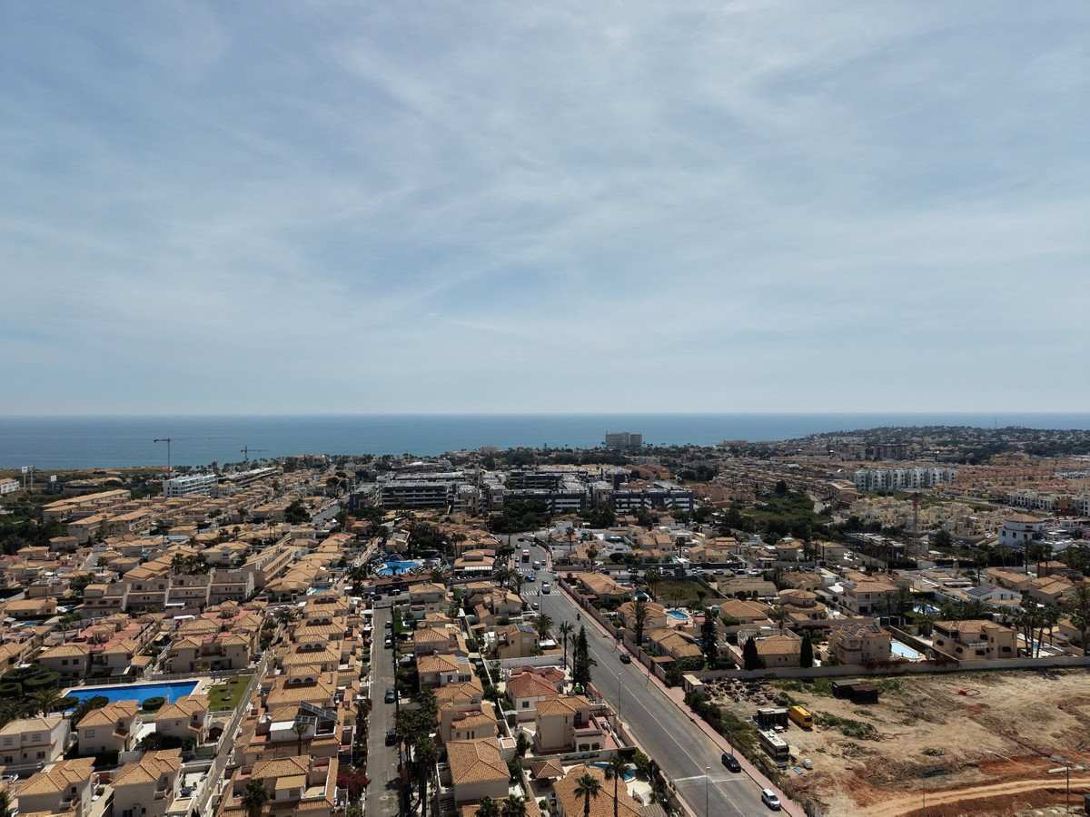 3 Bed Quad in Playa Flamenca in Playa Flamenca, Quad