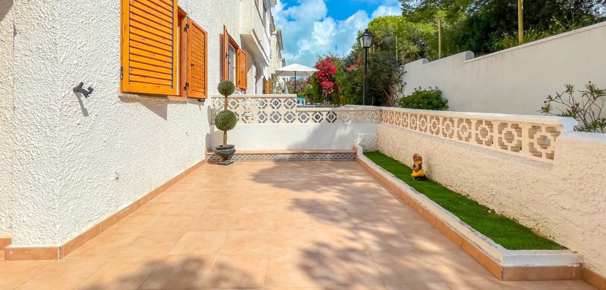 2 Bed Townhouse in Playa Flamenca in Playa Flamenca, Townhouse
