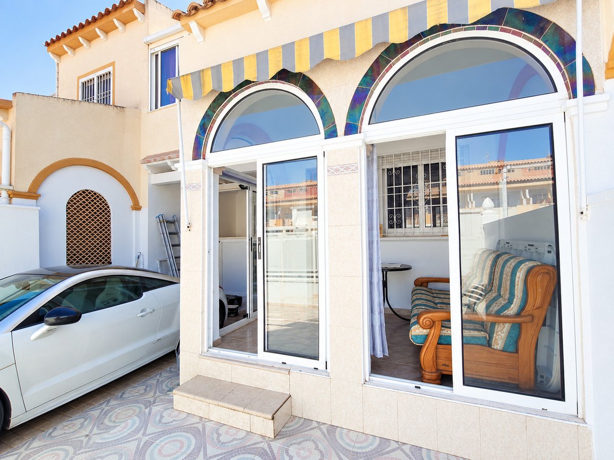 2 Bed Townhouse in Playa Flamenca in Playa Flamenca, Townhouse