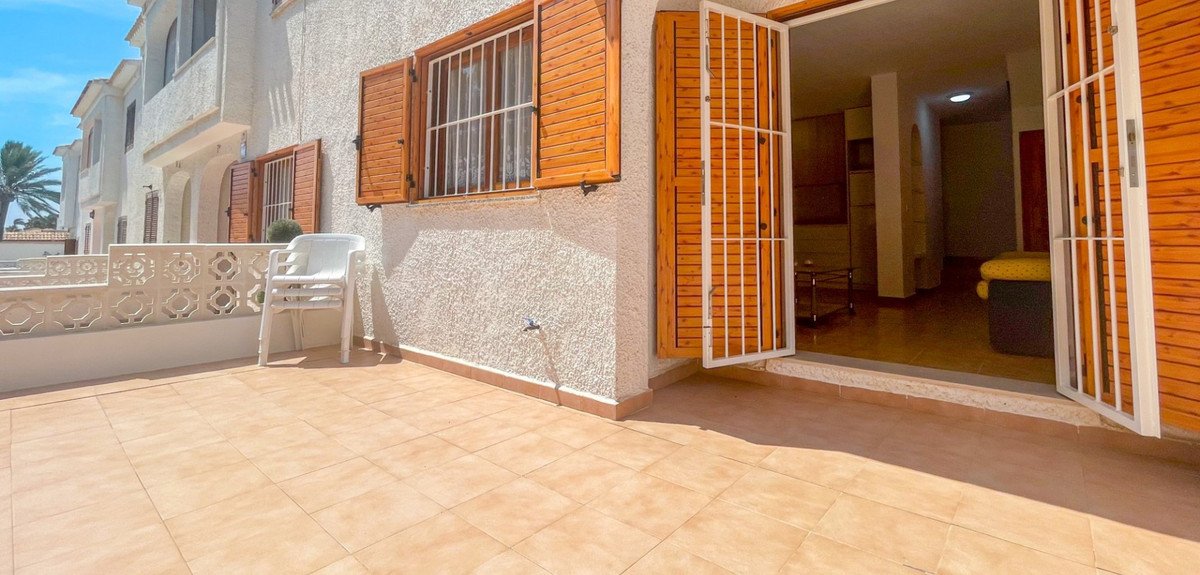 3 Bed Townhouse in Playa Flamenca in Playa Flamenca, Townhouse