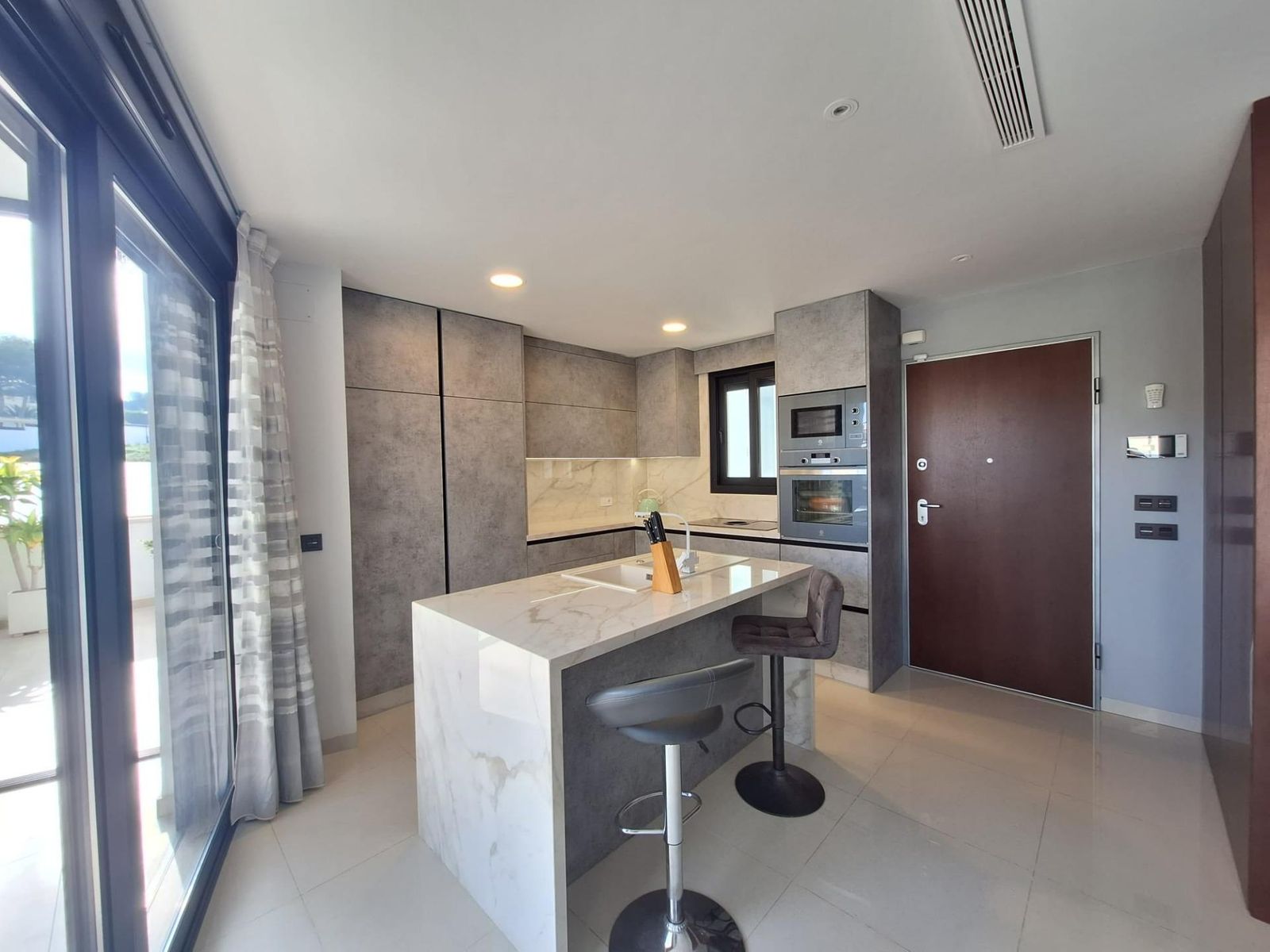 3 Bed Bungalow in Orihuela Costa في Orihuela Costa, تاون هاوس