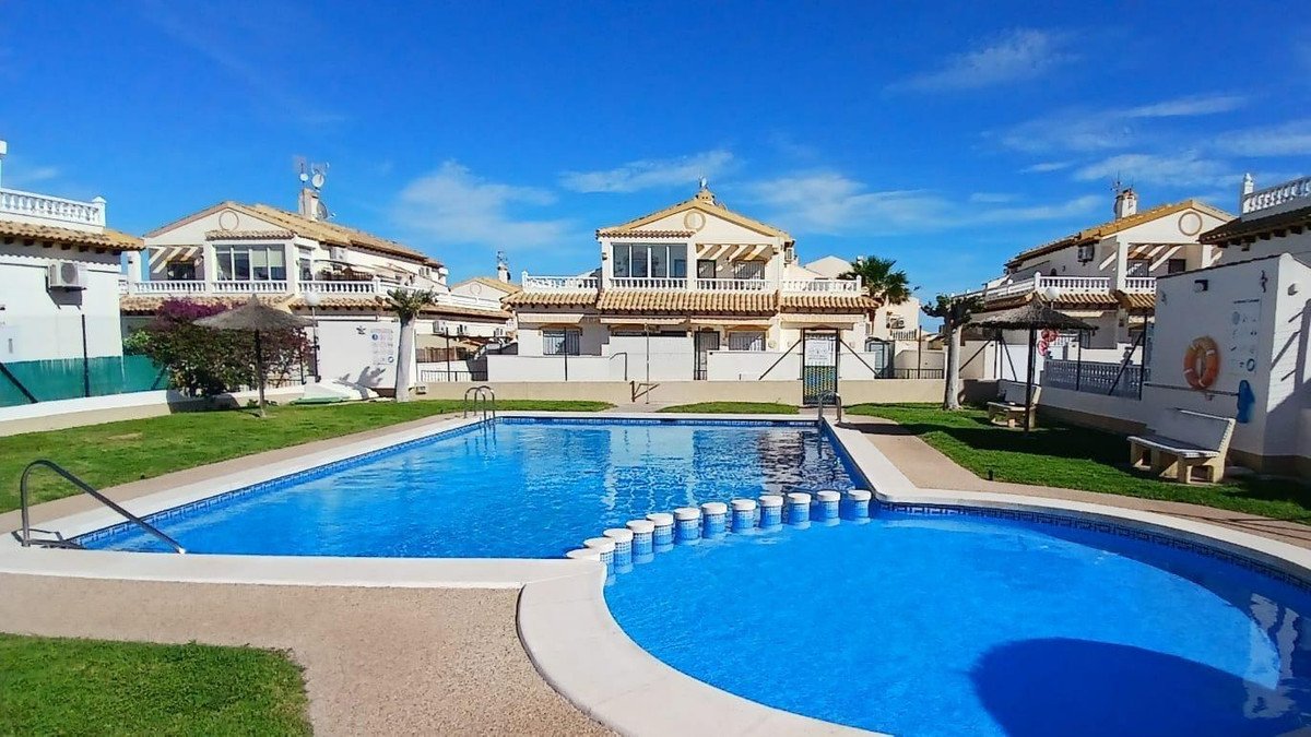 3 Bed Townhouse in Orihuela in Orihuela, Townhouse