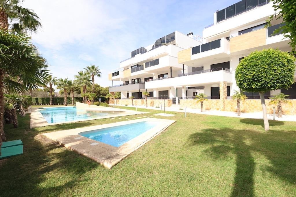  في Orihuela Costa, شقة