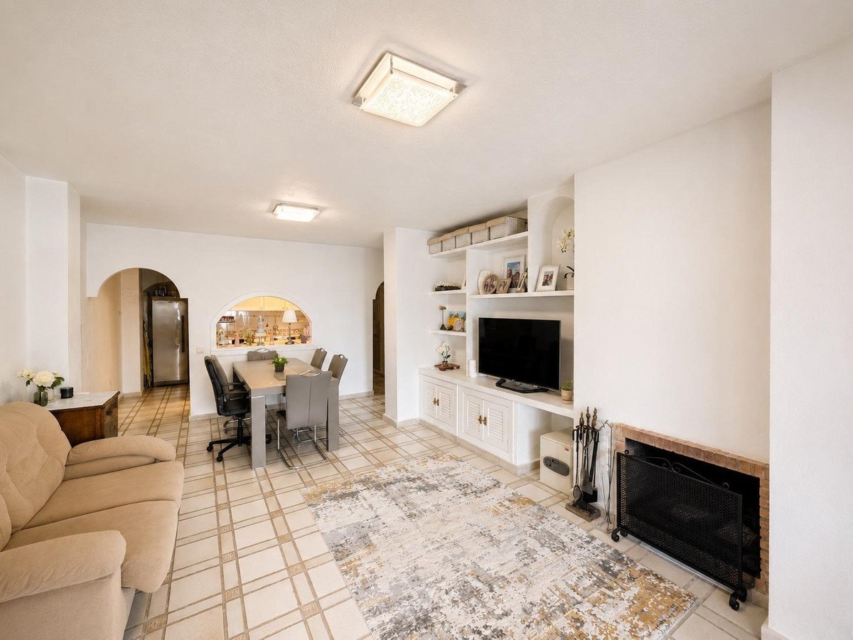 2 Bed Ground Floor Apartment in Villamartin in Villamartin, Apartment