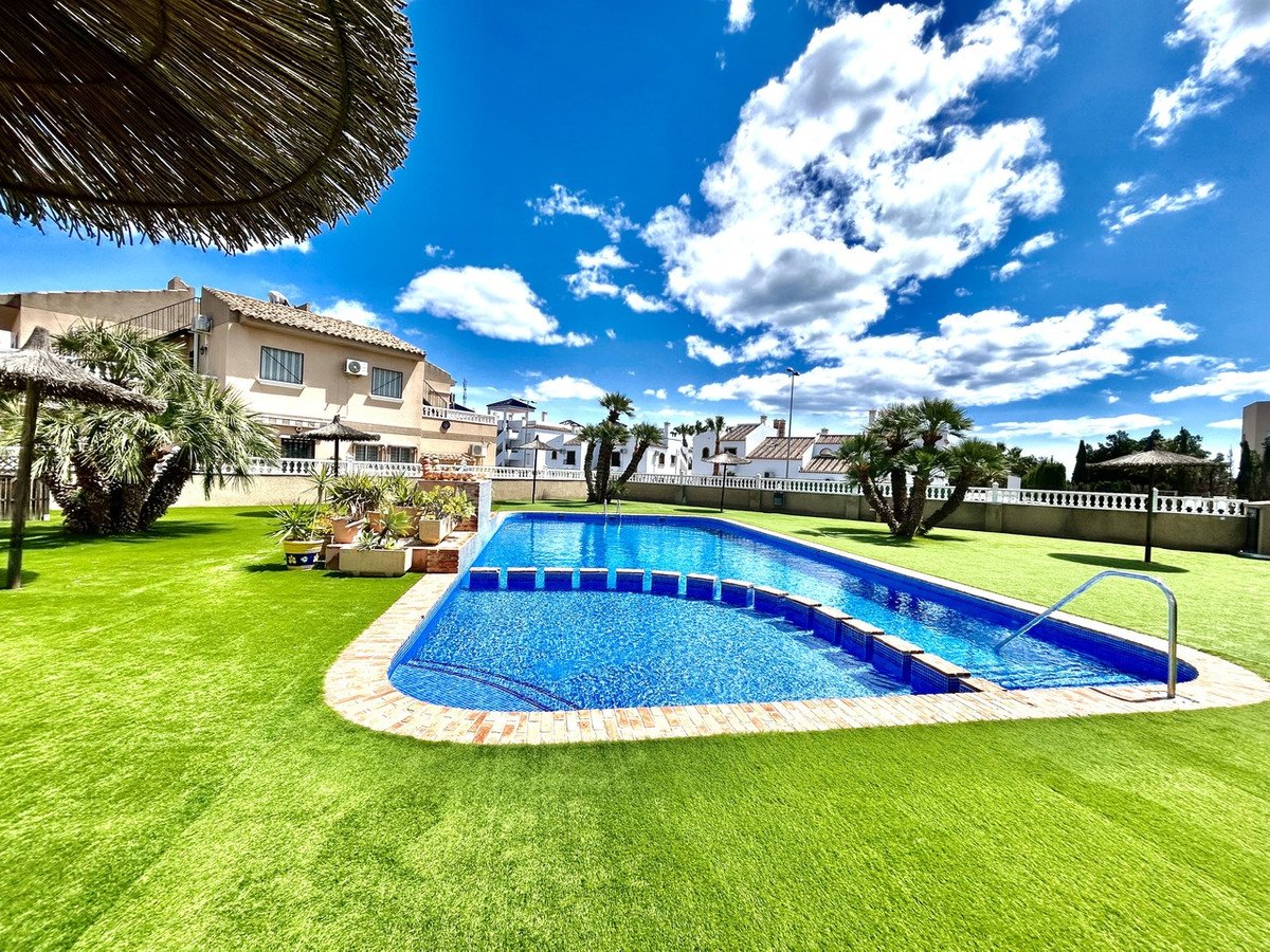 2 Bed Ground Floor Apartment in Villamartin in Villamartin, Apartment