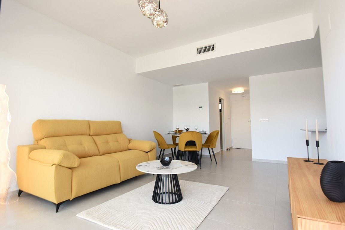 2 Bed Middle Floor Apartment in Villamartin in Villamartin, Apartment