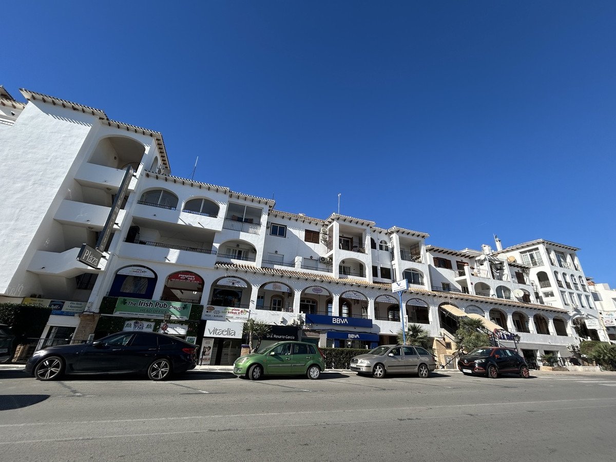 Property in Villamartin في Villamartin, Other