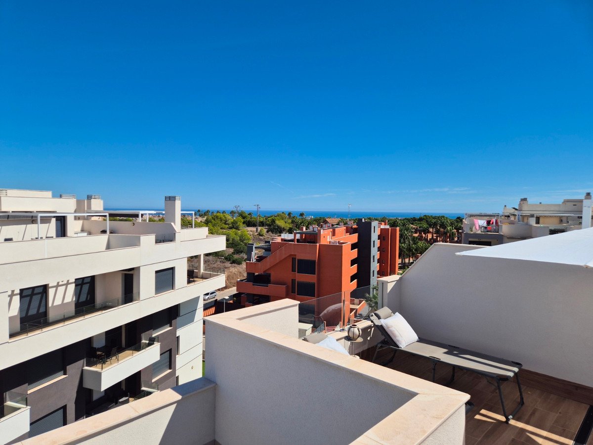 3 Bed Penthouse in Villamartin