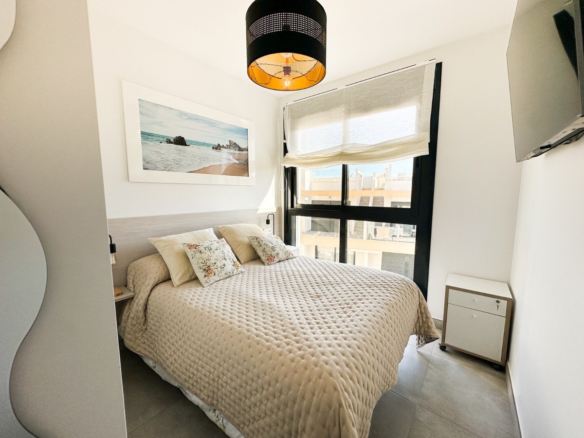 2 Bed Bovenste Verdieping Appartement in Villamartin in Villamartin, Appartement