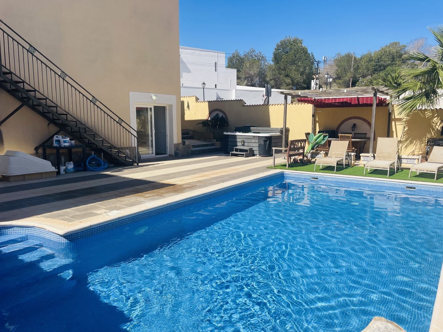 3 Bed فيلا مستقلة in Villamartin في Villamartin, فيلا منفصلة