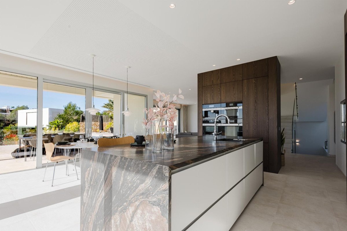 5 Bed Detached Villa in Orihuela in Orihuela — Detached Villa