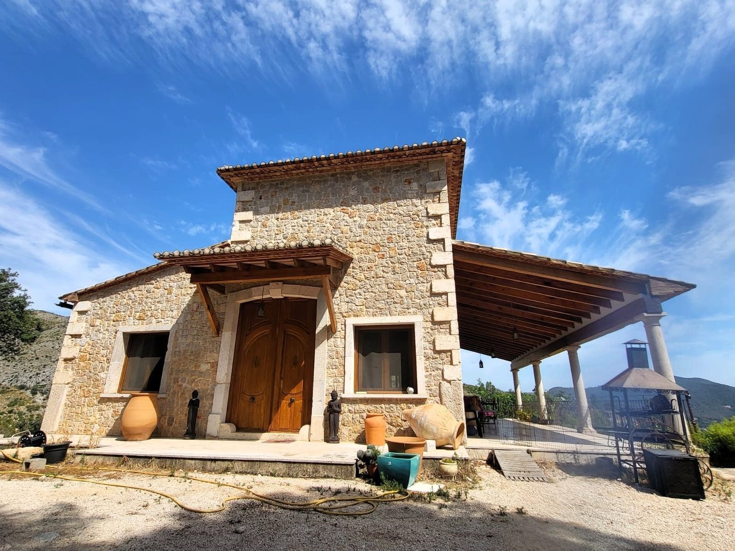4 Bed Finca - Cortijo in Pego في Pego — فيلا ريفية - كورتيخو