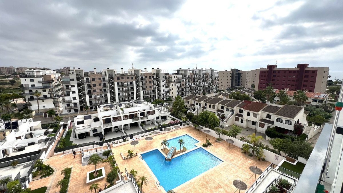 2 Bed Middle Floor Apartment in Pilar de la Horadada in Pilar de la Horadada, Apartment