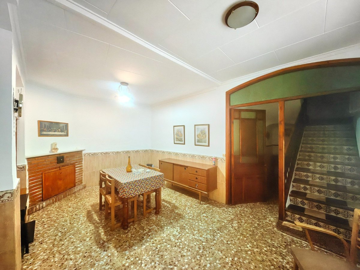 5 Bed Townhouse in Pinoso in Pinoso — Townhouse