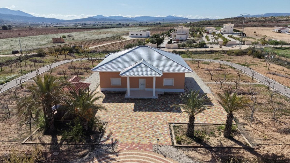 4 Bed Fritliggende villa in Pinoso i Pinoso, Frigående villa