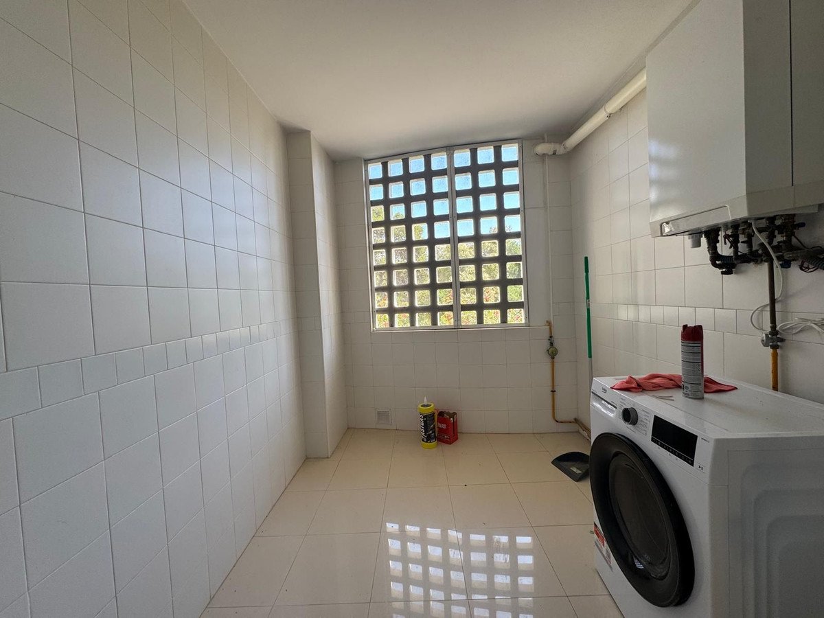 2 Bed Middle Floor Apartment in Puerto Banús in Puerto Banús — Apartment