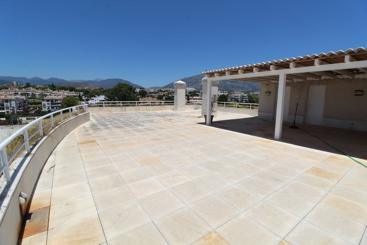 4 Bed Penthouse in Puerto Banús in Puerto Banús — Penthouse