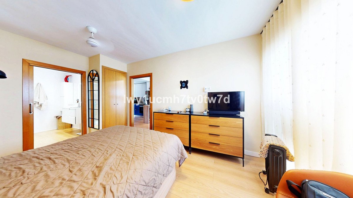 1 Bed Middle Floor Apartment in Puerto de la Torre rajons: Puerto de la Torre — Dzīvoklis