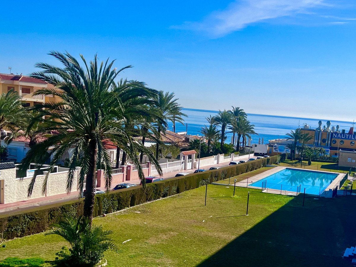 3 Bed Ground Floor Apartment in Punta Prima in Punta Prima, Apartment