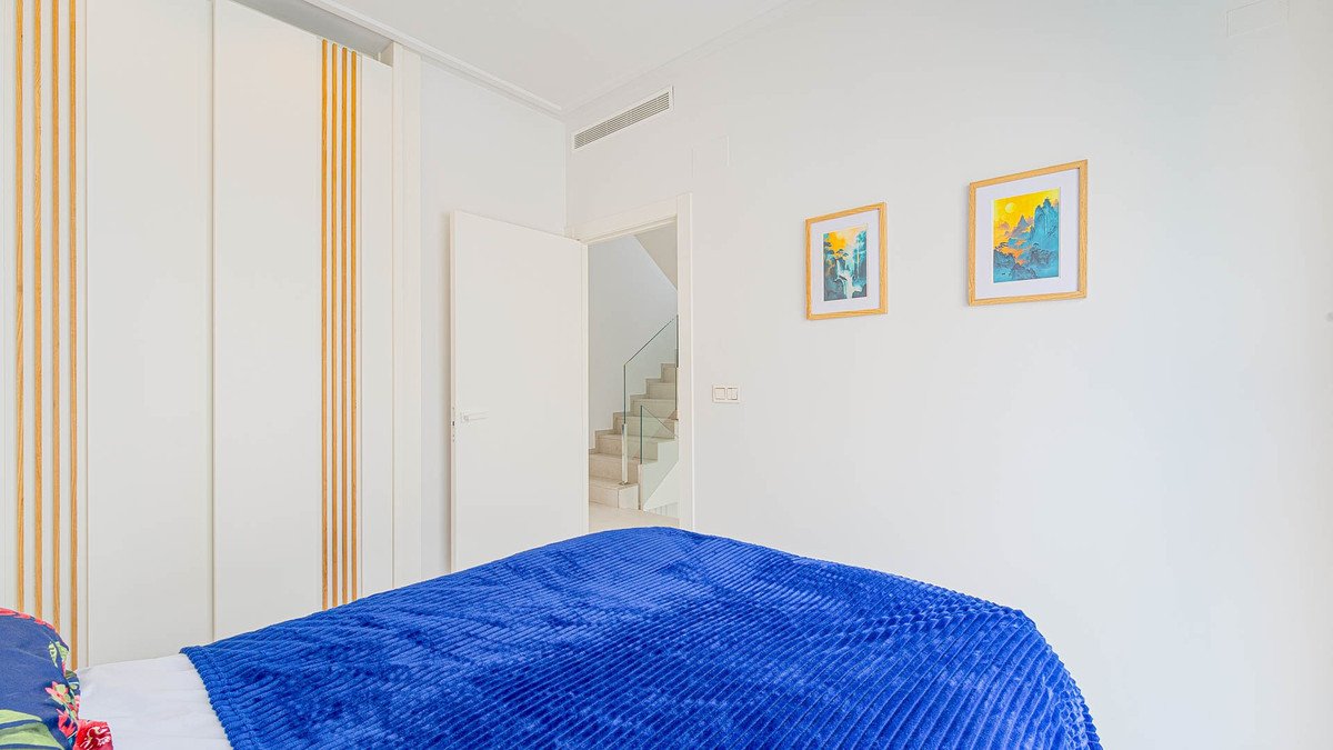 4 Bed Detached Villa in Punta Prima in Punta Prima — Detached Villa