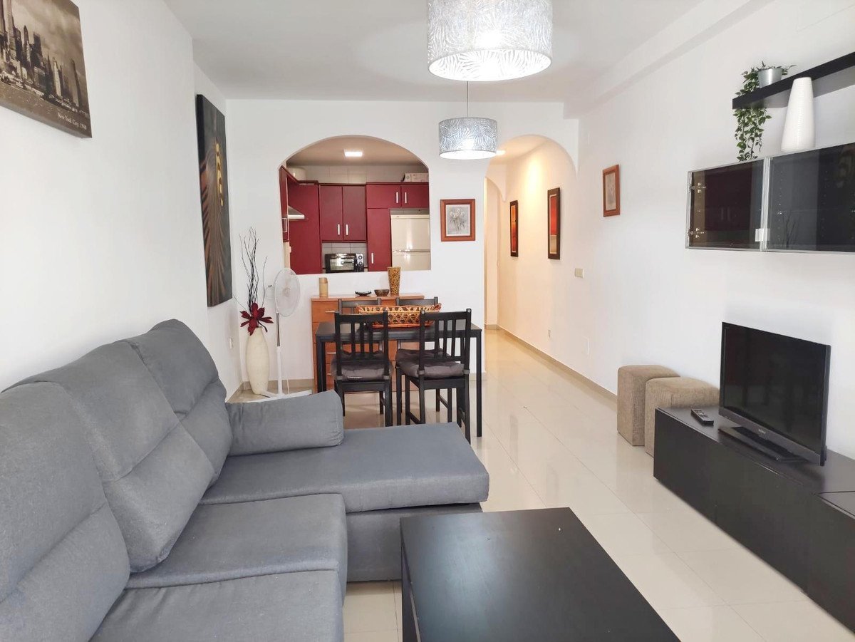 2 Bed Tussenverdieping Appartement in Rincón de la Victoria in Rincón de la Victoria, Appartement