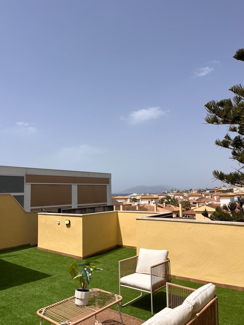 1 Bed بنتهاوس Duplex in Rincón de la Victoria في Rincón de la Victoria, 